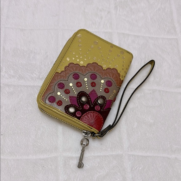 Fossil Yellow Colorful Wristlet Leather‎ Wallet - Picture 1 of 10